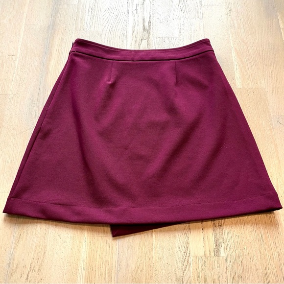 BR Red Mini Skirt US0 - Picture 3 of 7